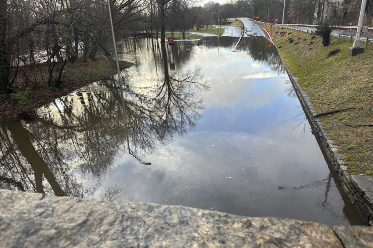 Storm batters Northeastern US with rain and wind, knocking out power ...